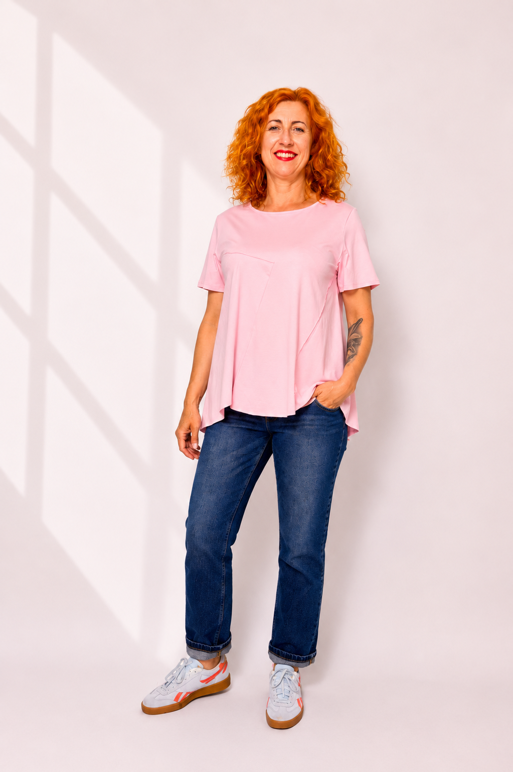 Różowy t-shirt asymetryczny_TS007.png